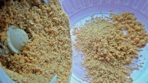 кунжутное печенье на жареной муке