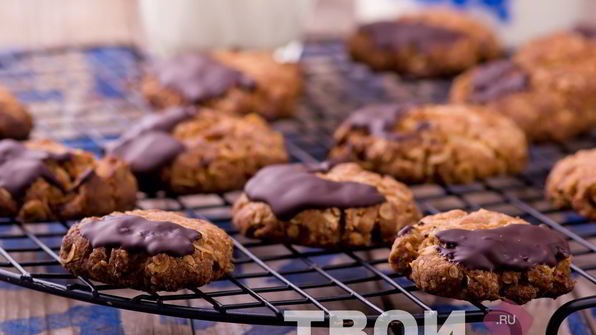 печенье из овсяных хлопьев