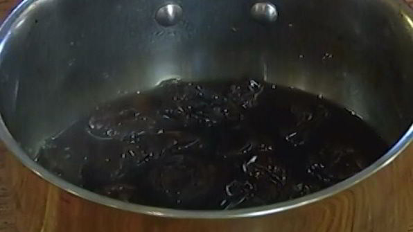 печенье с шоколадом и черносливом в сиропе