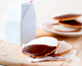 Печенье в шоколадно-медовой глазури