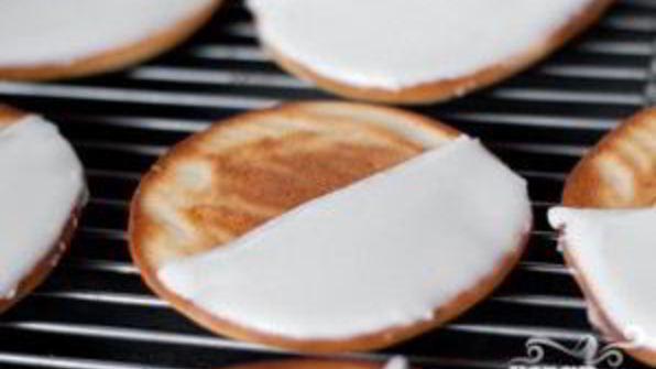 печенье в шоколадно-медовой глазури