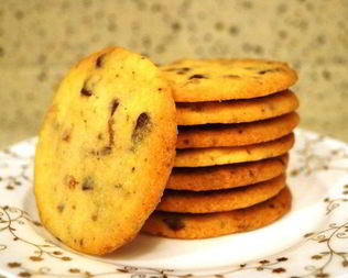 Песочное печенье с шоколадом и цукатами из имбиря