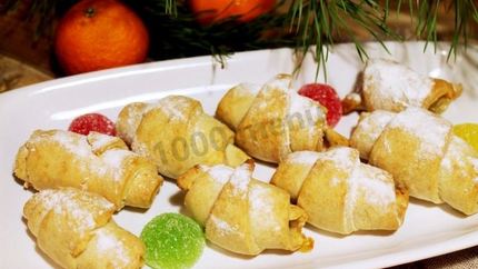 Песочные рогалики с мармеладом на сметане