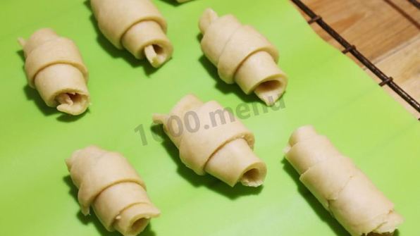 песочные рогалики с мармеладом на сметане