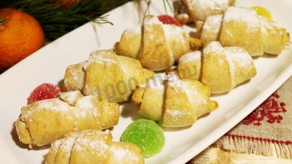 песочные рогалики с мармеладом на сметане