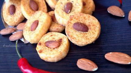 Пикантное печенье с сыром чеддер и миндалем