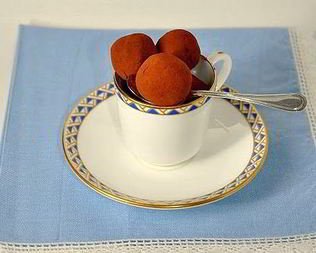 Шоколадные трюфели с миндальным печеньем