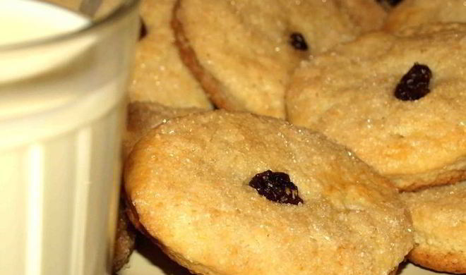 Творожное печенье с изюмом