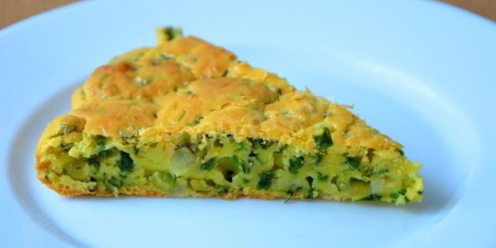 Рецепт быстрого заливного пирога с зеленым луком в духовке