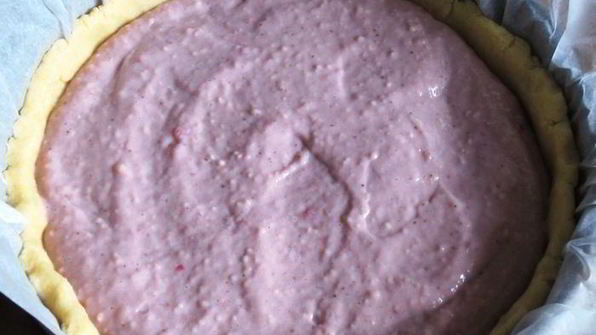 французский клубничный пирог с заварным кремом