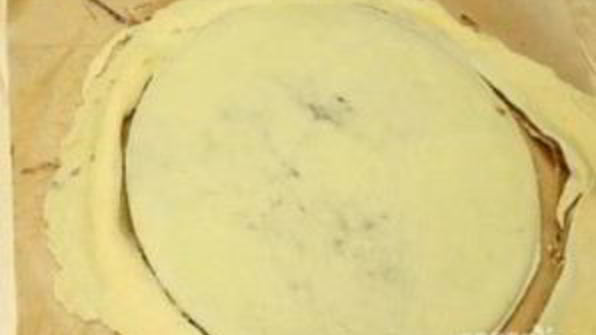 красивый пирог из дрожжевого теста