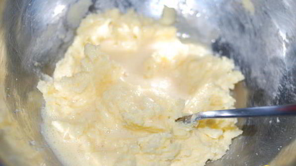 миндальный пирог с нектаринами