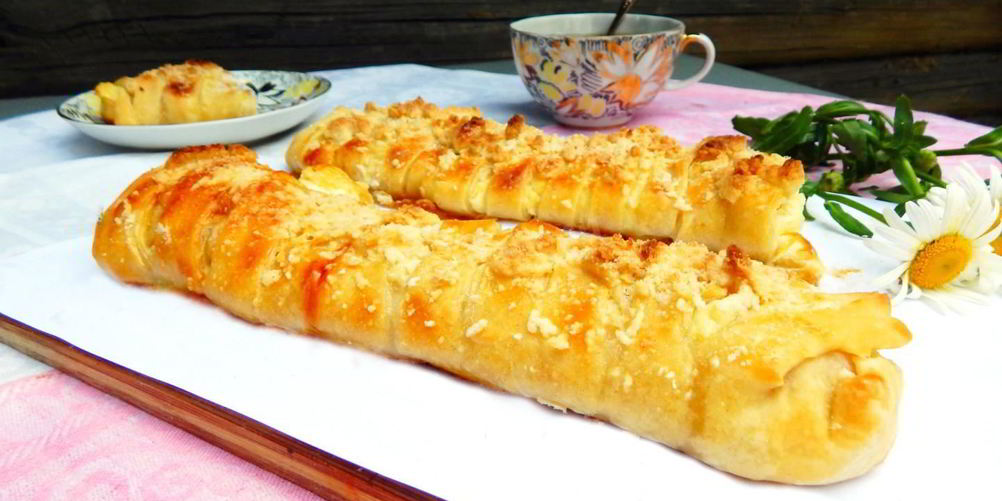 Рецепт пирога из слоеного теста с творогом