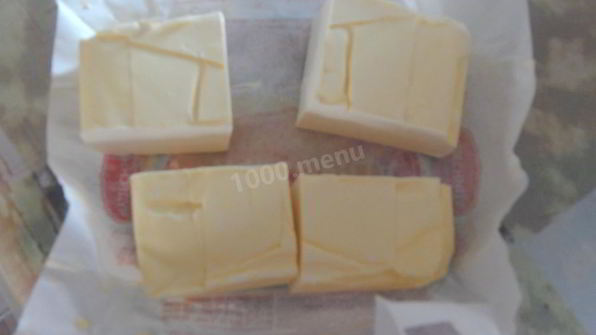 пирог из слоеного теста с творогом