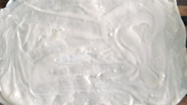 пирог из слоеного теста с творогом