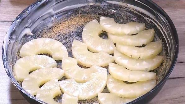 пирог с консервированным ананасом