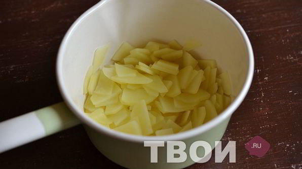 пирог с консервой