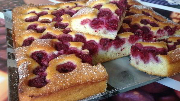 пирог с малиной