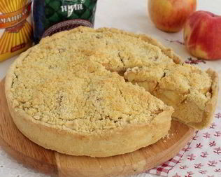 Пирог с нутом и яблоками