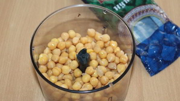 пирог с нутом и яблоками