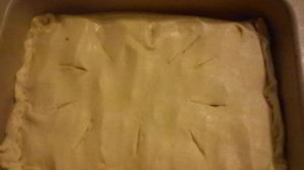 пирог с семгой, брынзой и шпинатом