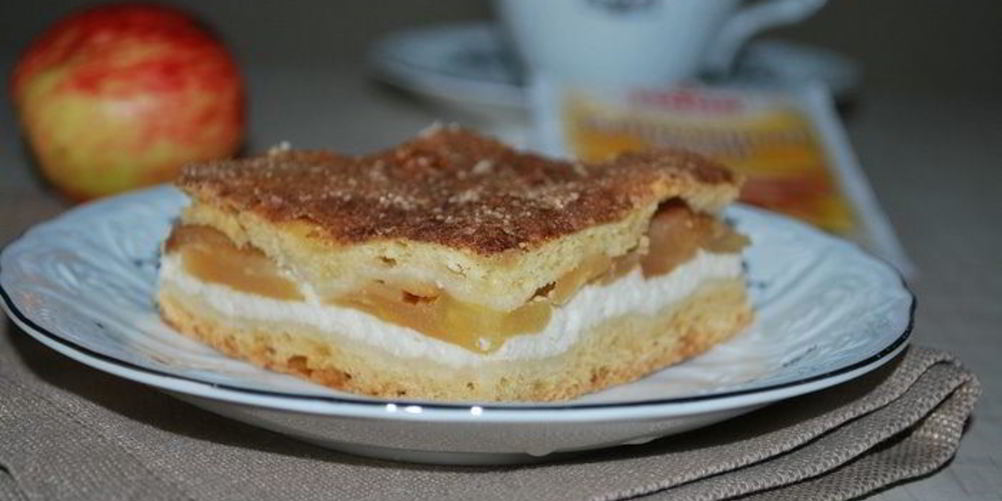 Рецепт пирога с творогом, яблоками и корицей