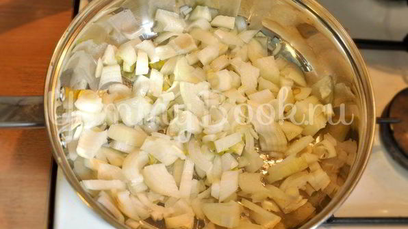 пирог с ветчиной, курицей и луком