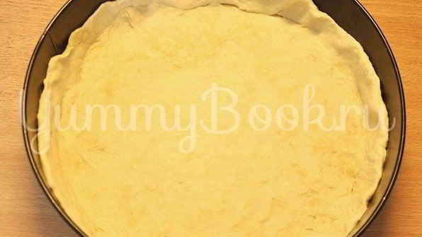 пирог с ветчиной, курицей и луком