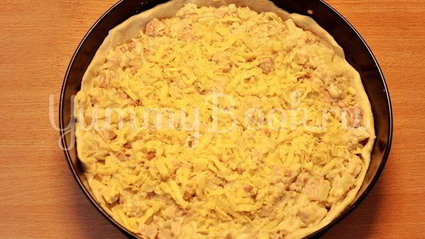 пирог с ветчиной, курицей и луком