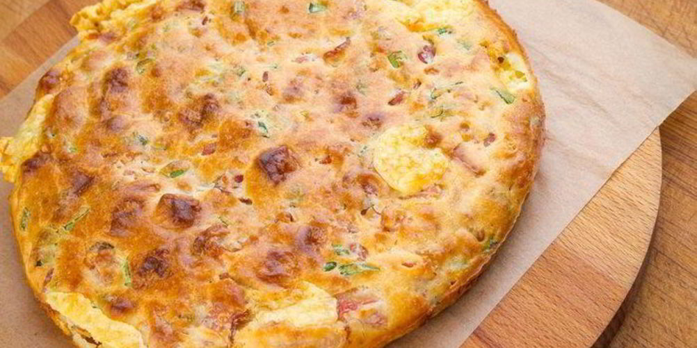 Рецепт пирога с ветчиной, сыром и зеленым луком