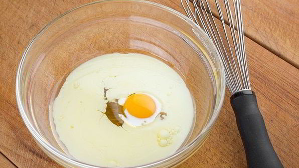 пирог с ветчиной, сыром и зеленым луком