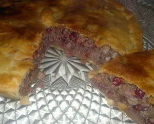 Рыбный киш с гранатом