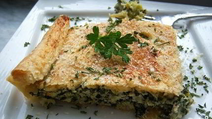 Слоеный пирог с брокколи