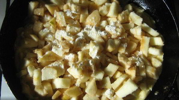 тертый яблочный пирог