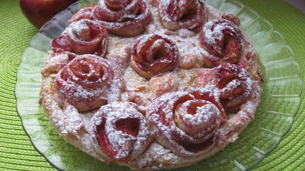 яблочный пирог слоеные розочки