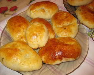 Быстрые пирожки на кефире в духовке Нежнее пуха