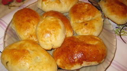 Быстрые пирожки на кефире в духовке Нежнее пуха