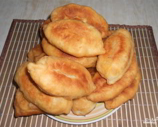 Капустные пирожки жареные