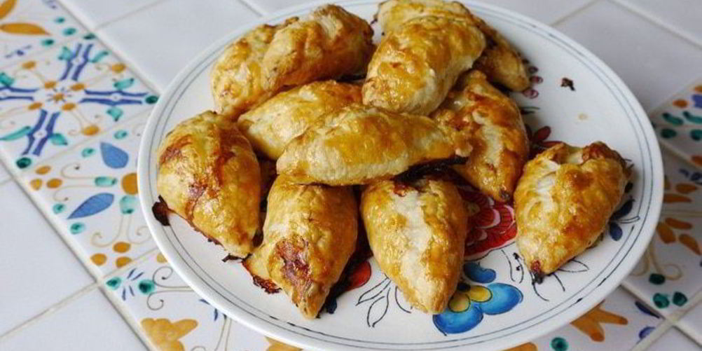 Рецепт хрустящих пирожков с мясом