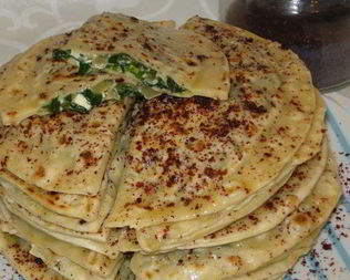 Кутабы с зеленью армянские