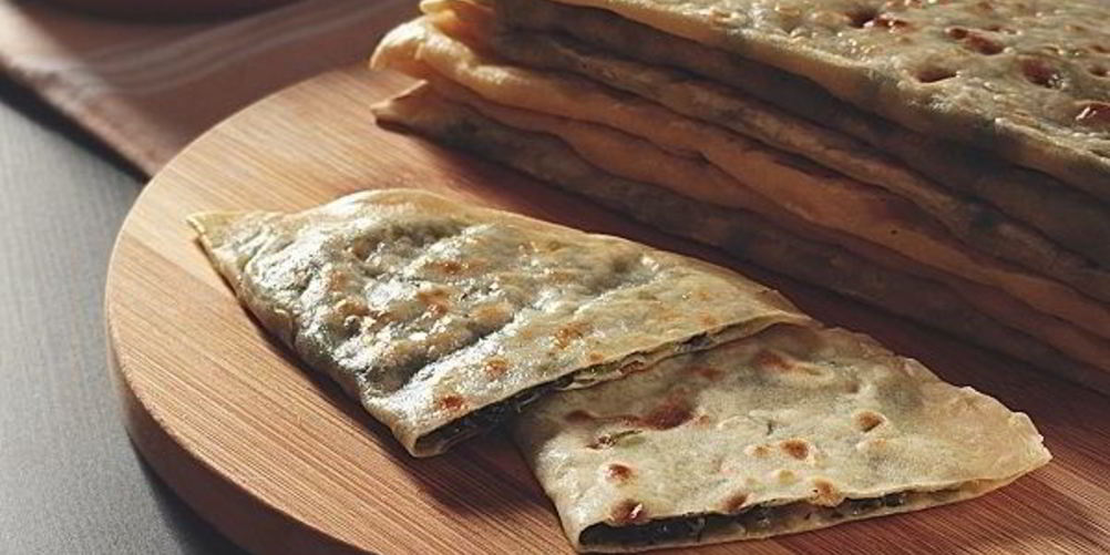 Рецепт кутабов с зеленью по-азербайджански