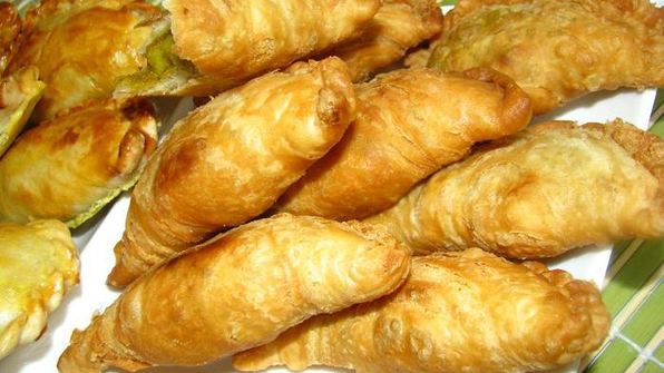 малазийские слоеные пирожки