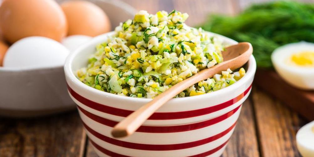 Рецепт начинки для пирожков из яиц и с ботвой и редисом