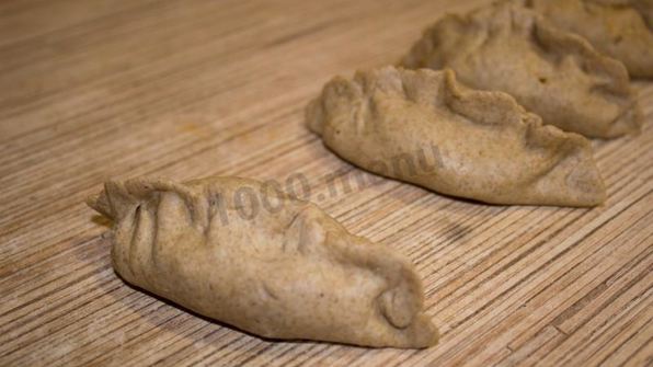 пирожки из ржаной муки с капустой в духовке
