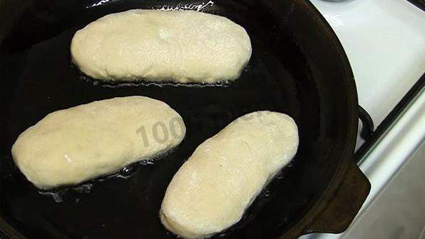 пирожки из теста без дрожжей на сковороде