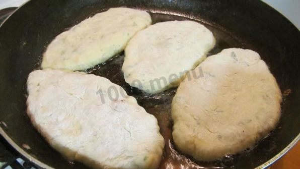 пирожки на сыворотке без дрожжей жареные с сыром