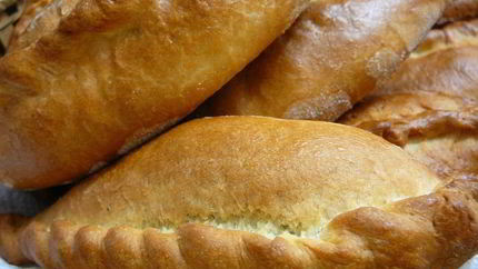 Пирожки с грибами и зеленой гречкой