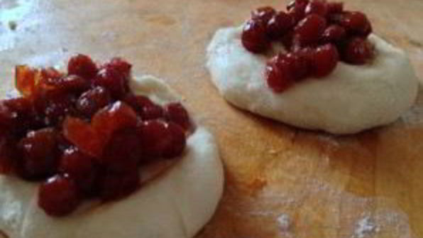пирожки с клюквой