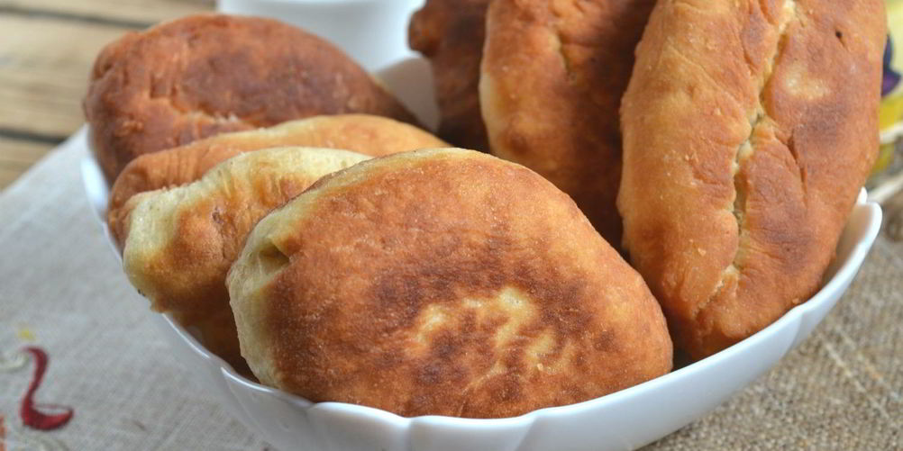 Рецепт пирожков с луком на кефире