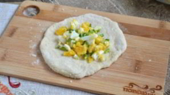 пирожки с луком на кефире